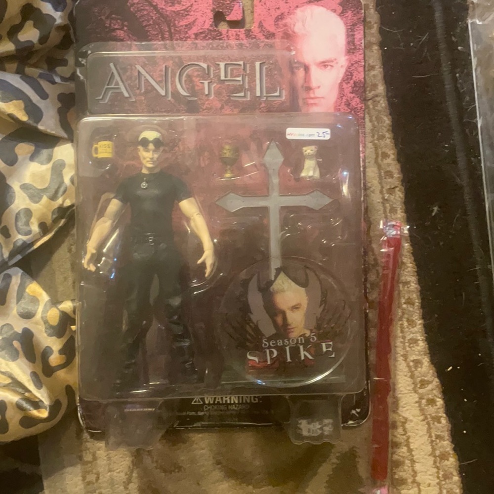 Buffy the vampire slayer action figure Spike